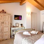 La Dimora Di San Simplicio Guest house