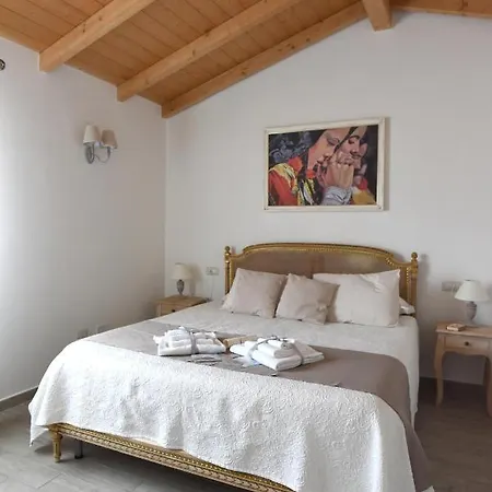 게스트하우스 La Dimora Di San Simplicio 3*