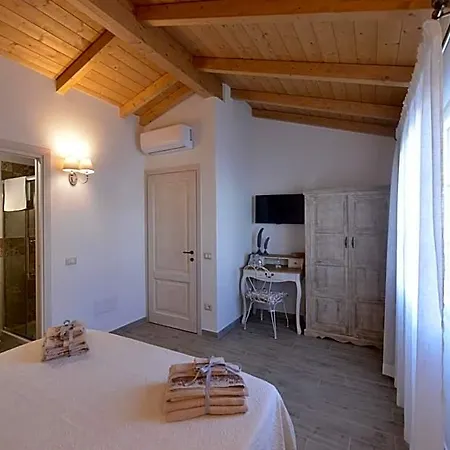 Gasthof La Dimora Di San Simplicio