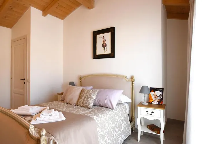 La Dimora Di San Simplicio 3* אולביה